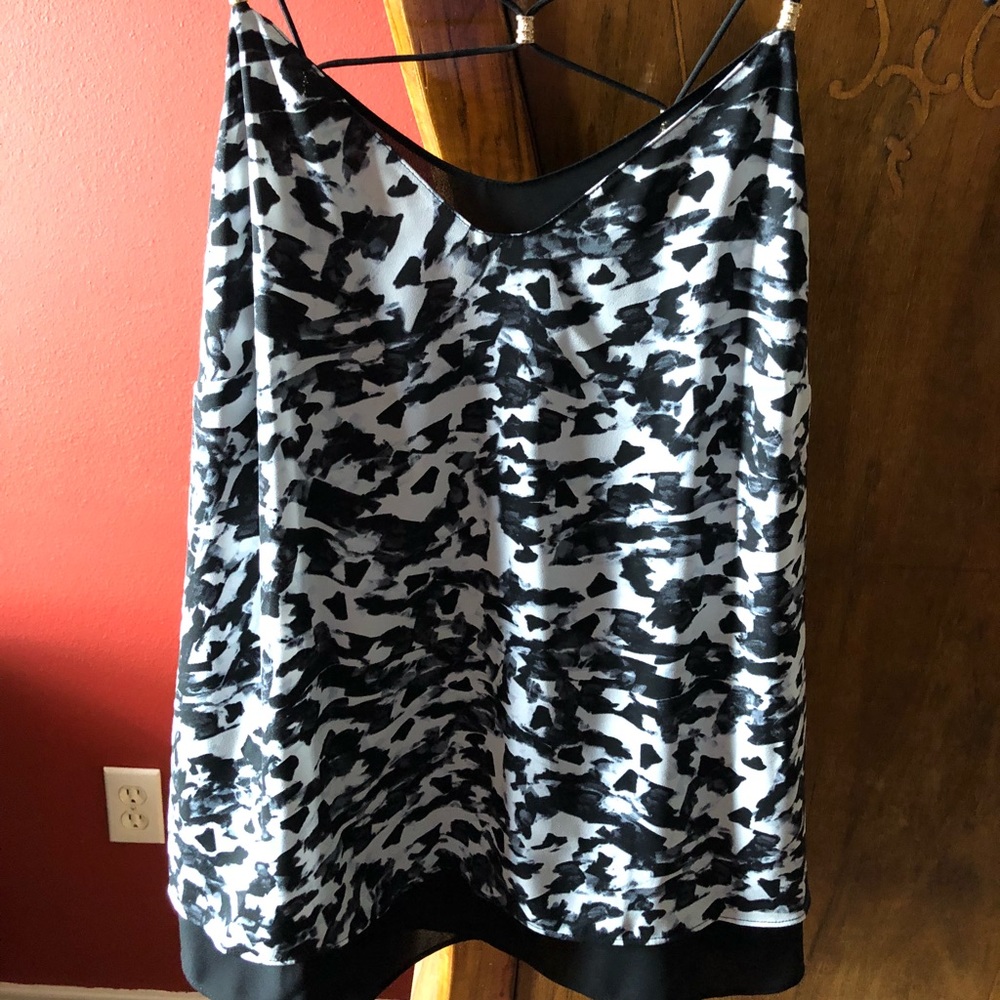 NWT Black/White Print Top
